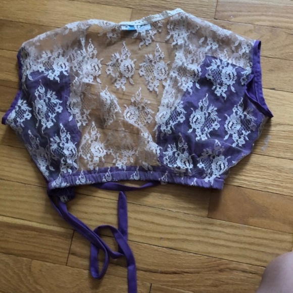Cropped lace silky vest - Picture 3 of 4